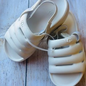 Ugg sandals size 10-new